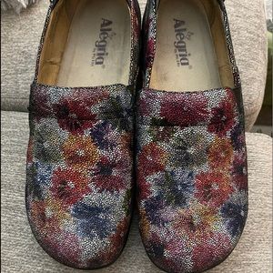 Alegria size 40